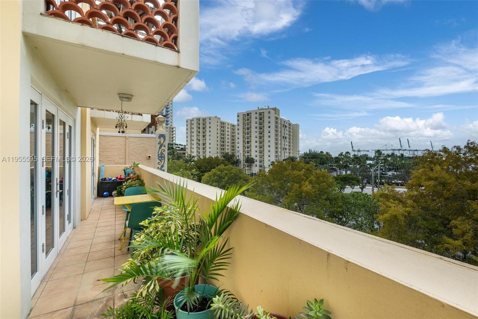 A11955595 — Miami Beach — 23