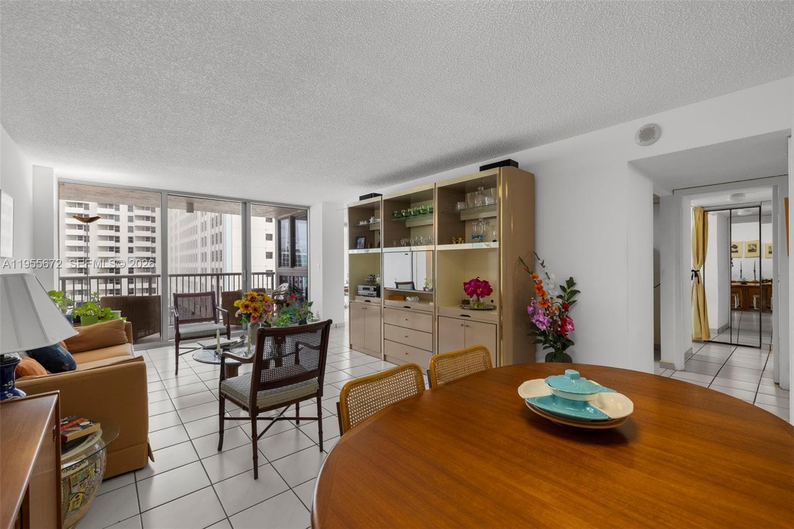 A11955672 — Miami Beach — 3