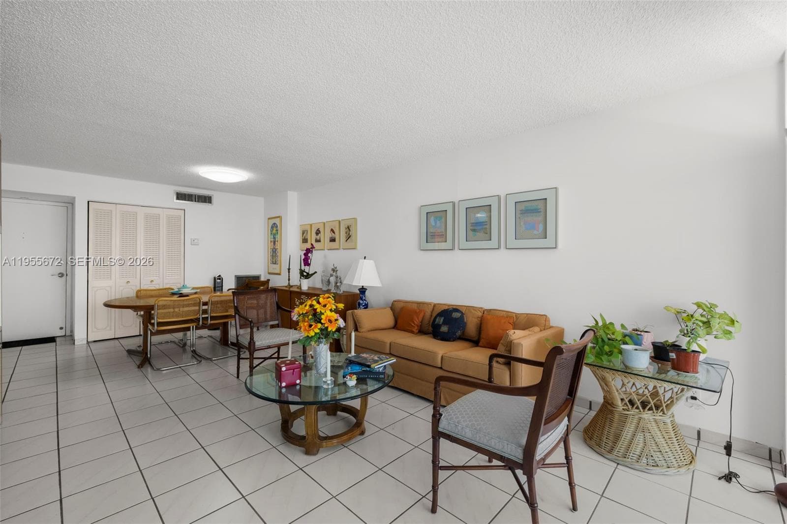 A11955672 — Miami Beach — 9