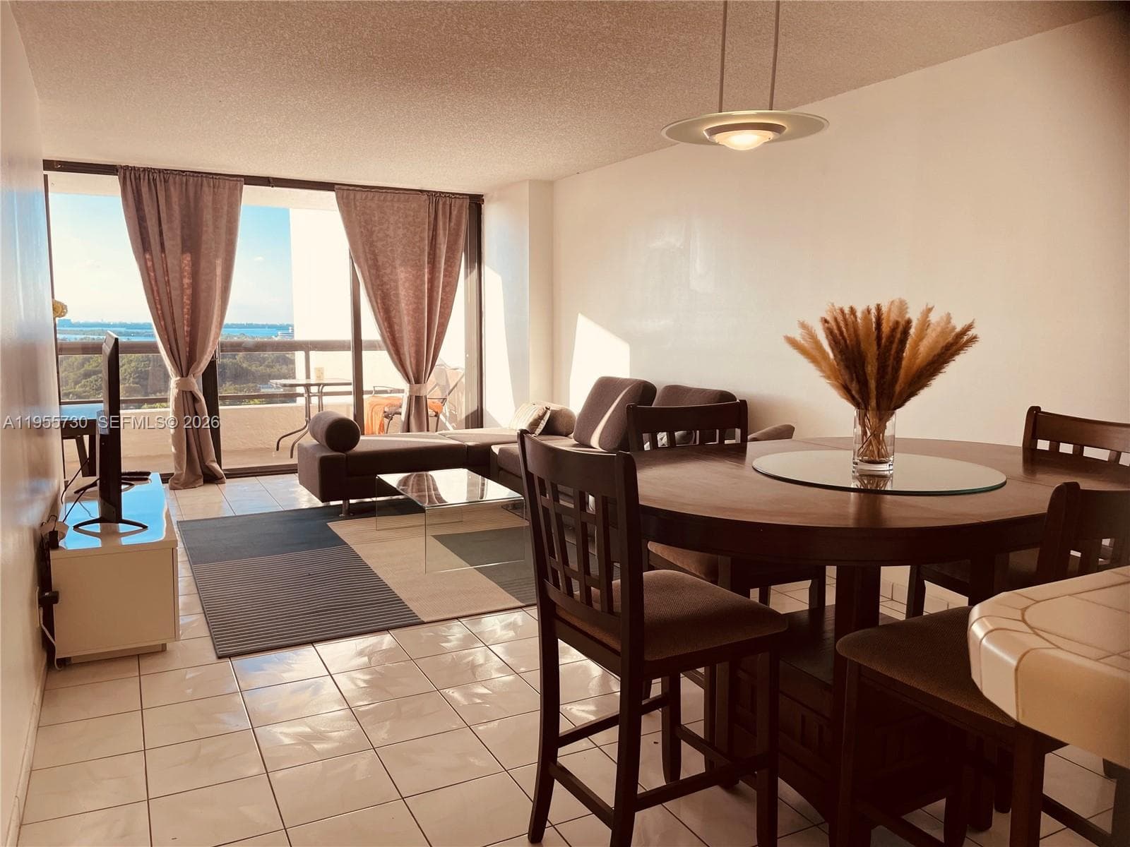 A11955730 — Miami Beach — 2