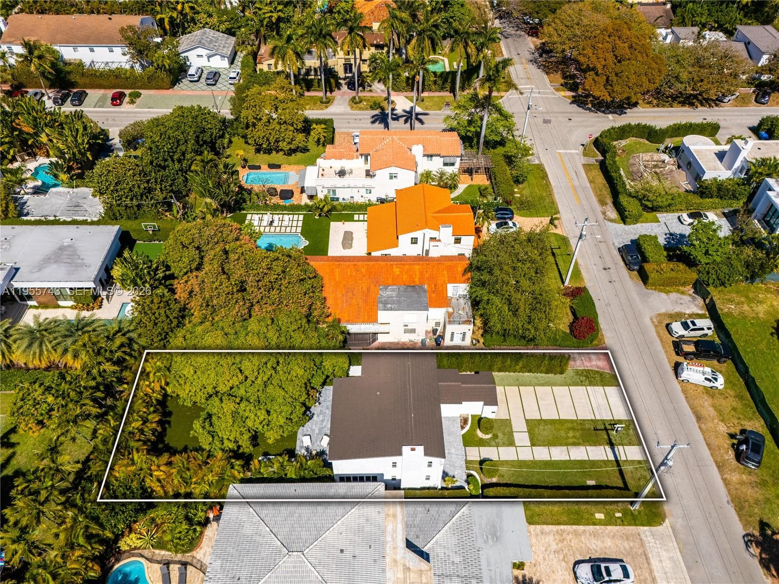 A11955743 — Miami Beach — 34