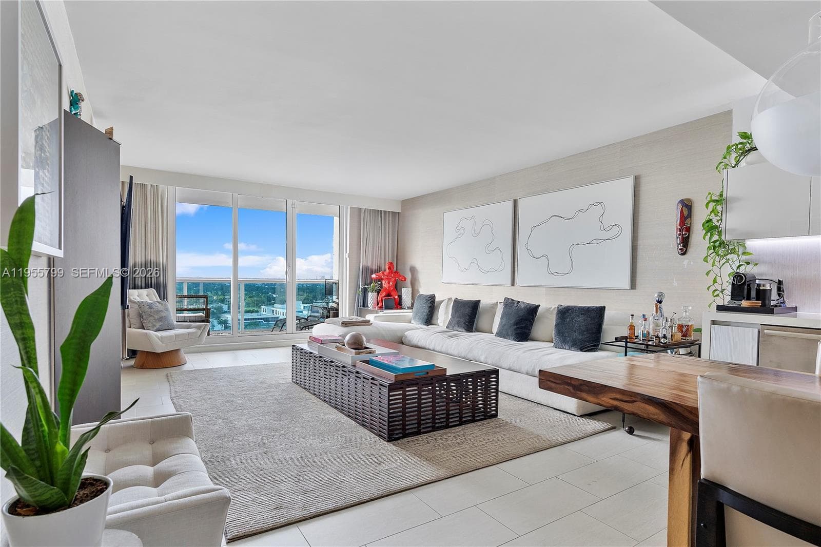 A11955799 — Miami Beach — 2
