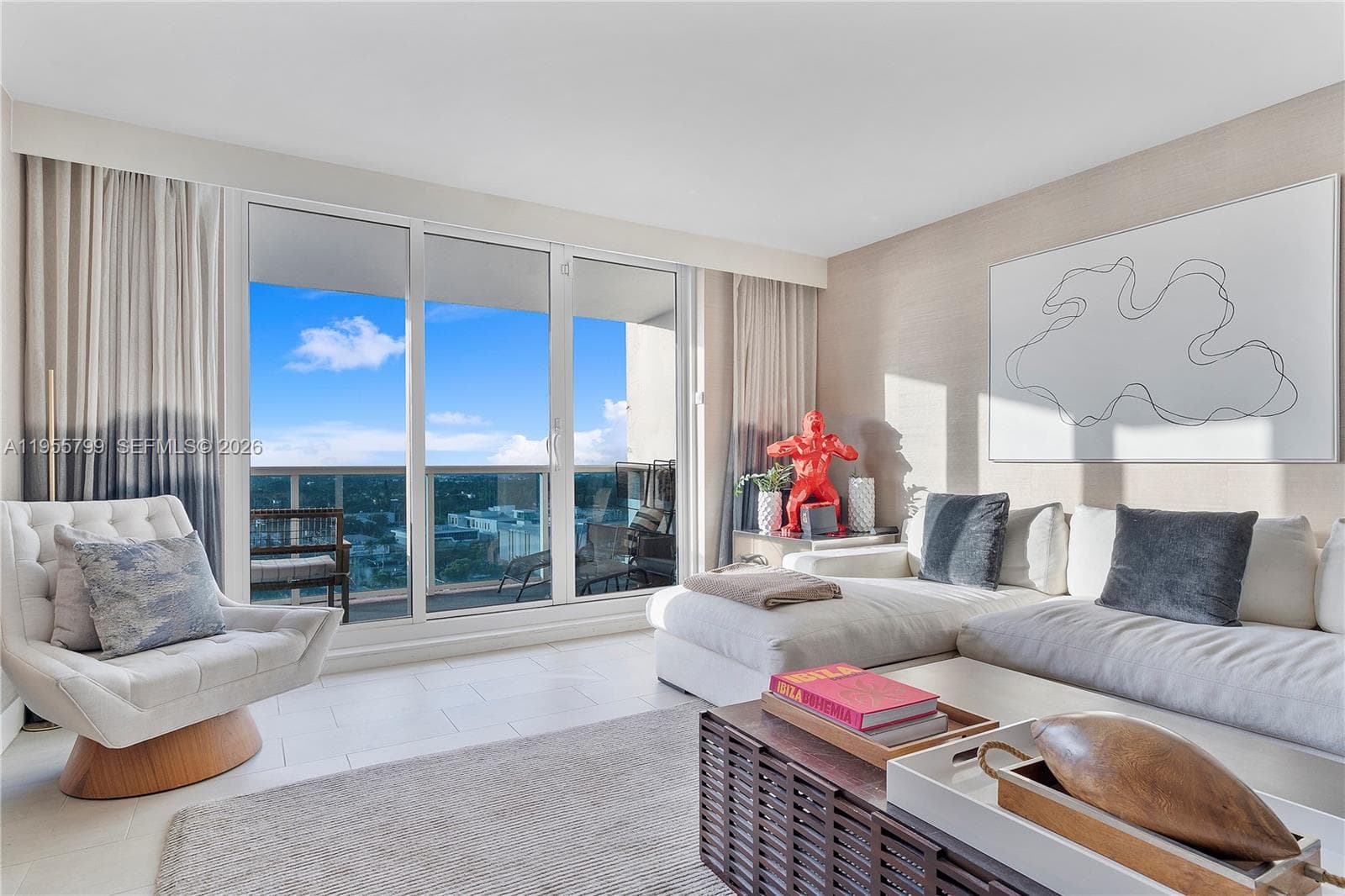 A11955799 — Miami Beach