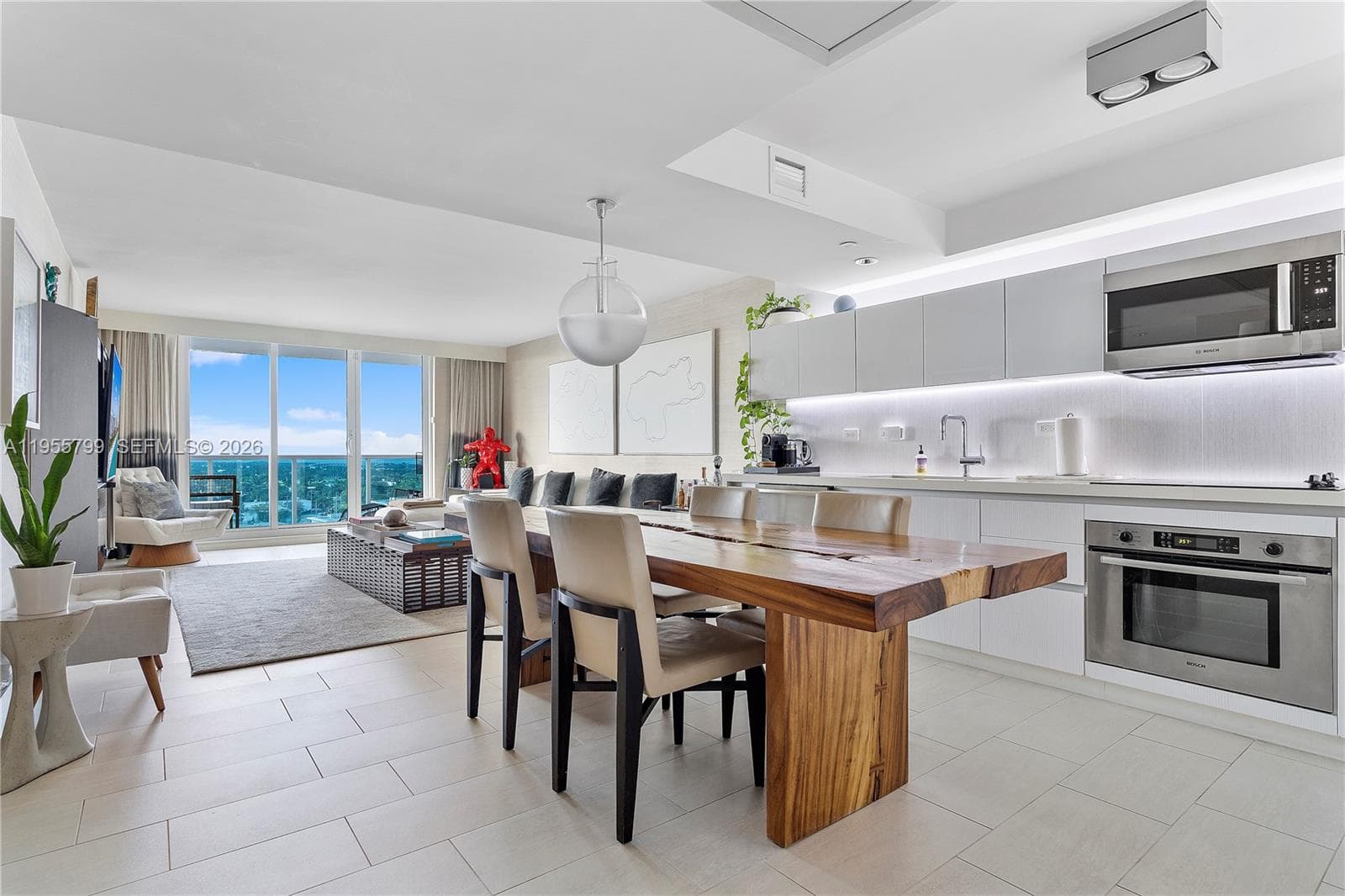 A11955799 — Miami Beach — 18