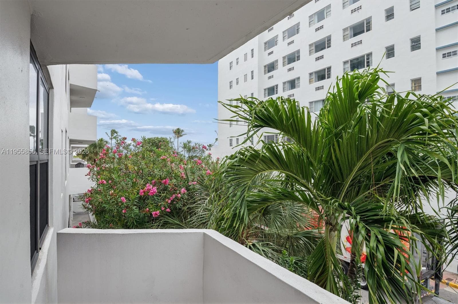 A11955856 — Miami Beach — 2