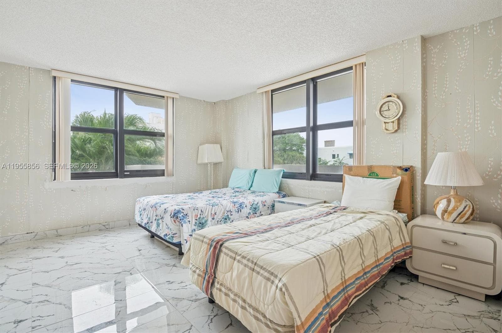 A11955856 — Miami Beach — 8