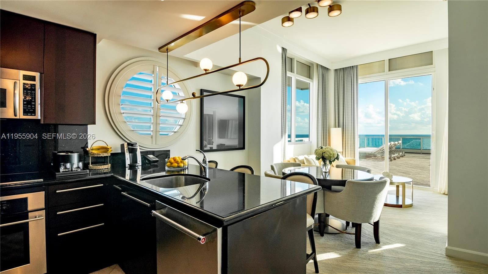 A11955904 — Miami Beach — 16