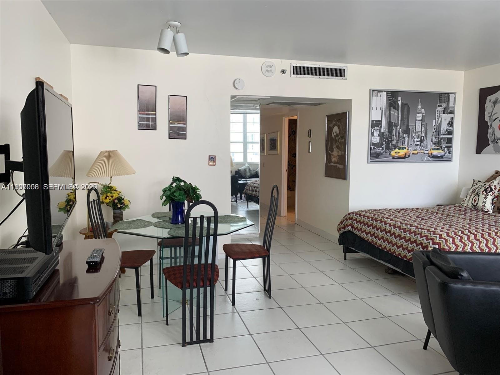 A11955908 — Miami Beach — 6