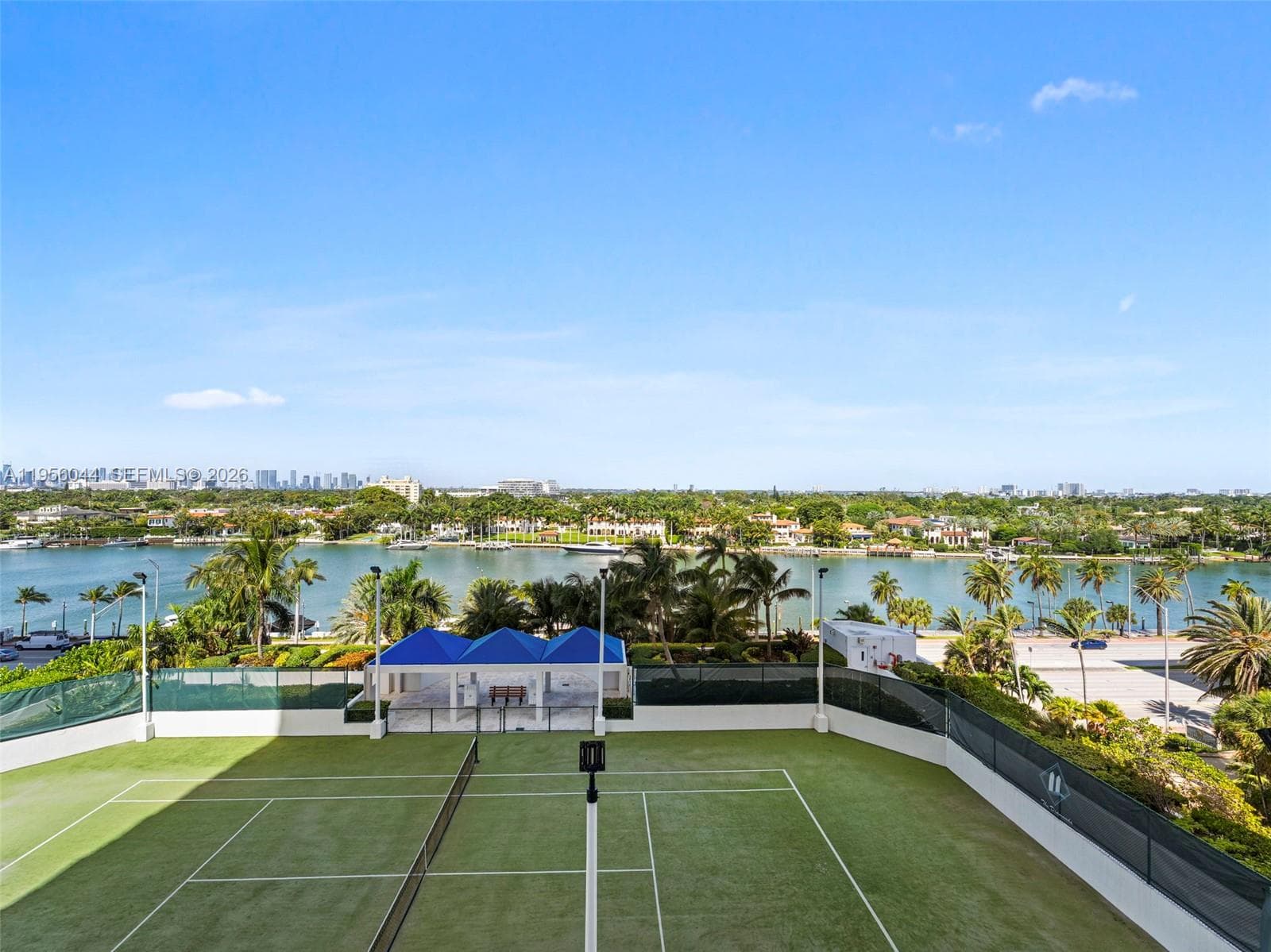 A11956044 — Miami Beach — 27
