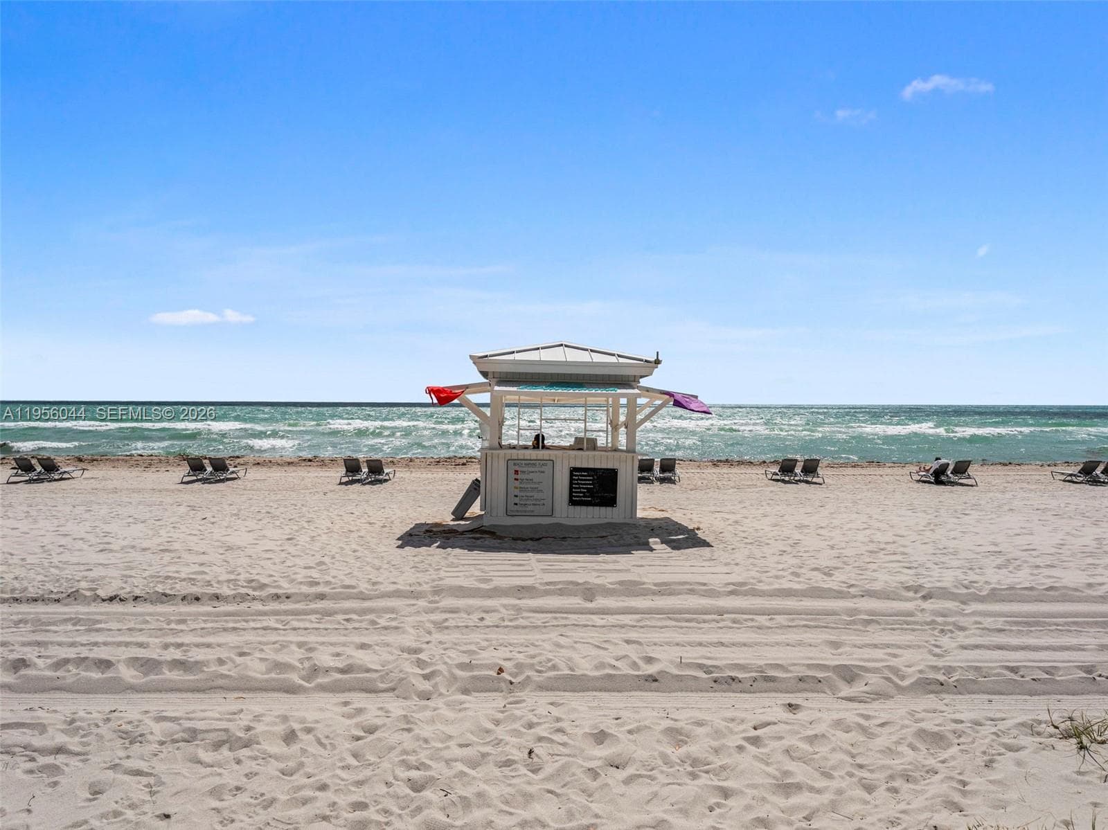 A11956044 — Miami Beach — 40