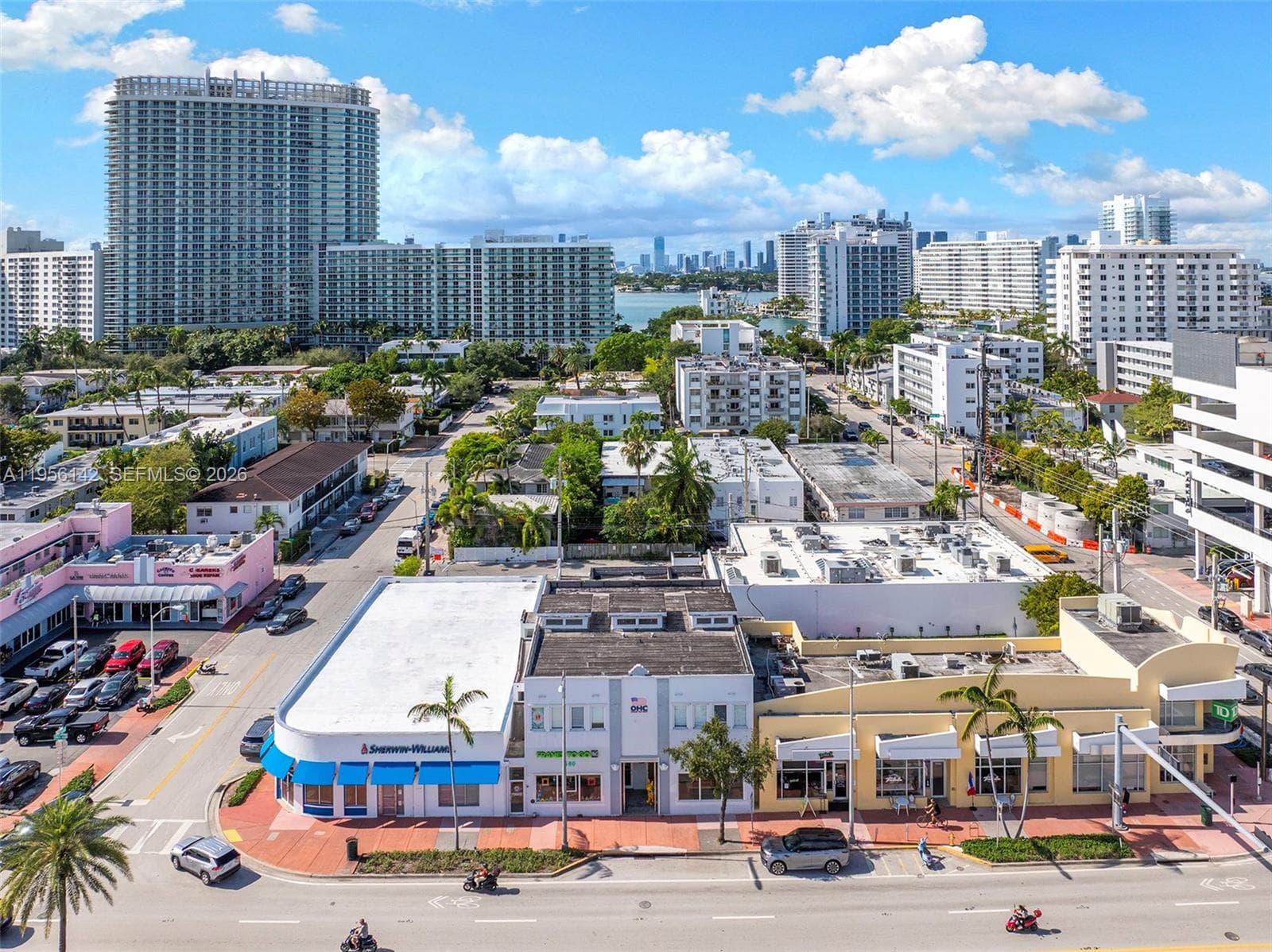 A11956142 — Miami Beach — 21