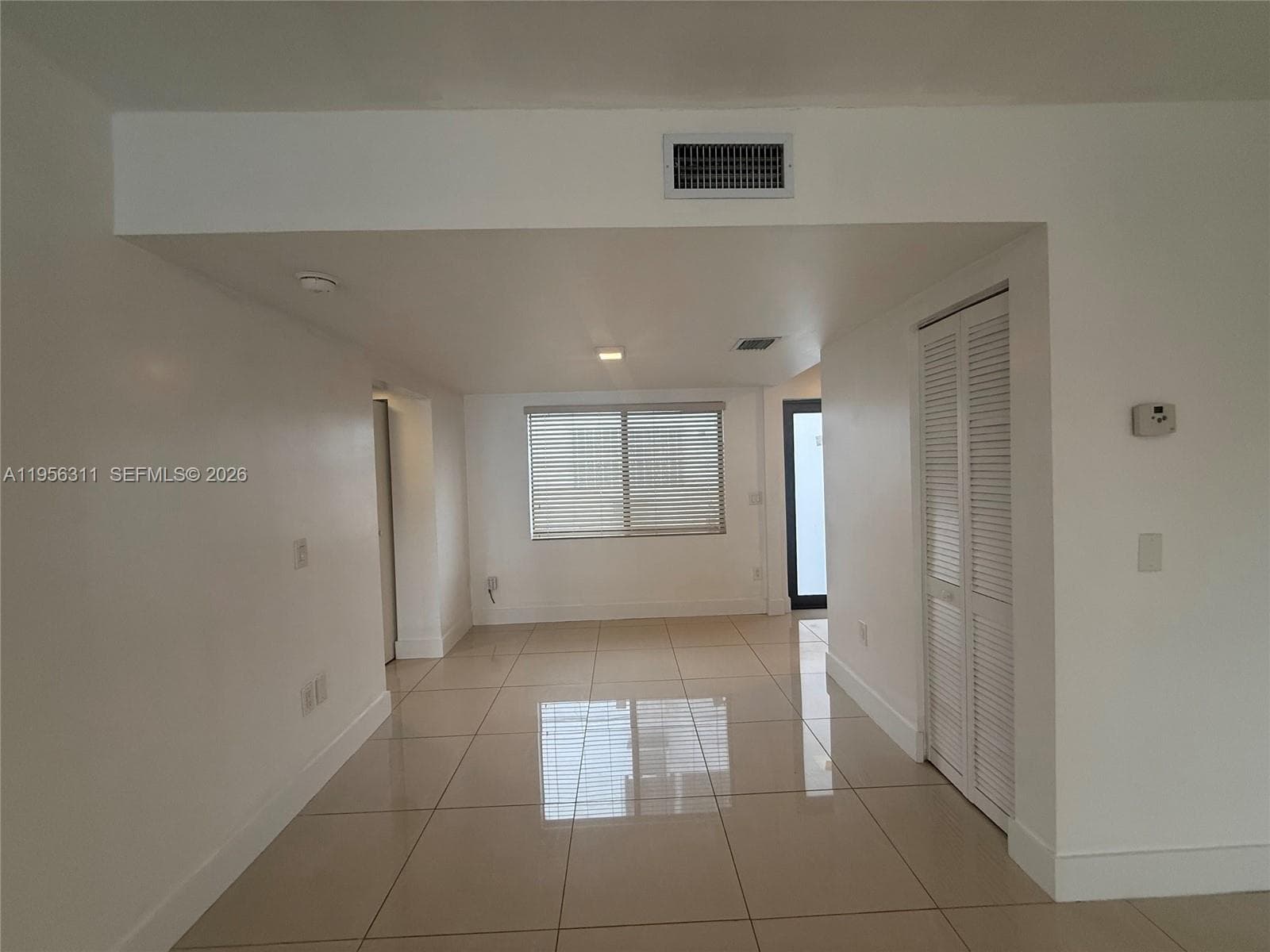 A11956311 — Miami Beach — 35