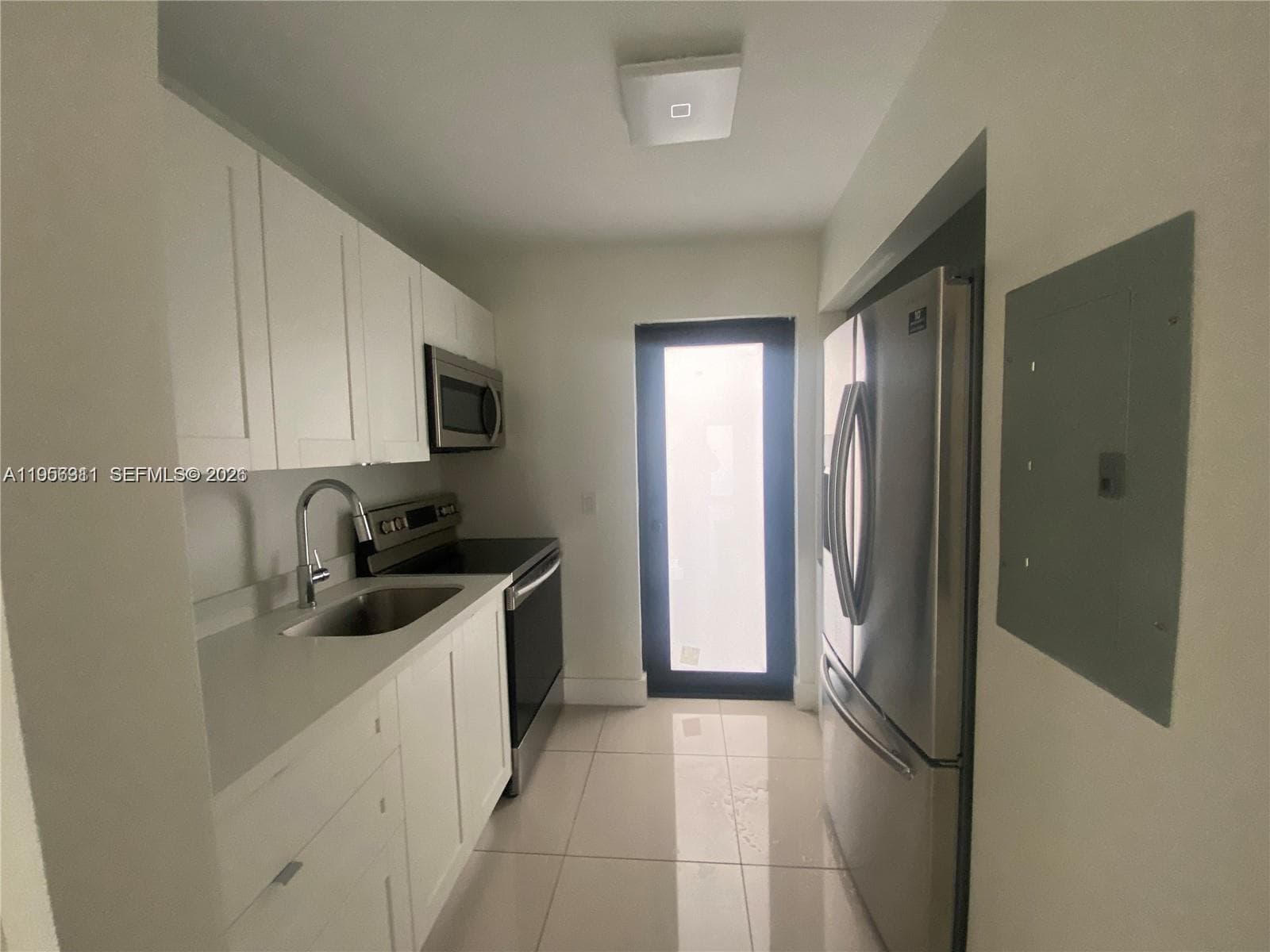 A11956311 — Miami Beach — 4