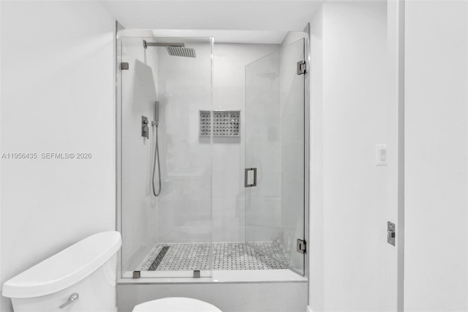 A11956435 — Miami Beach — 9