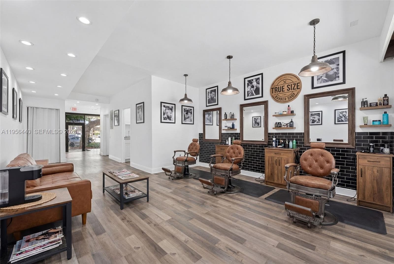 A11956440 — Miami Beach — 11