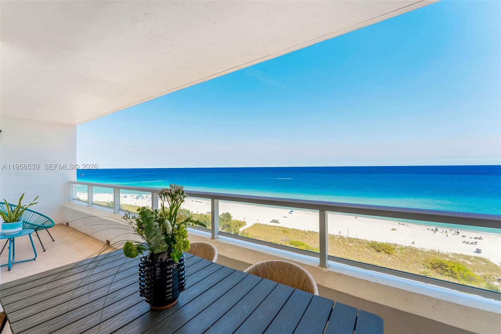 A11956539 — Miami Beach