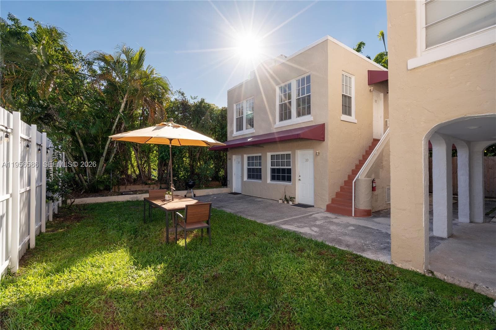 A11956586 — Miami Beach — 14
