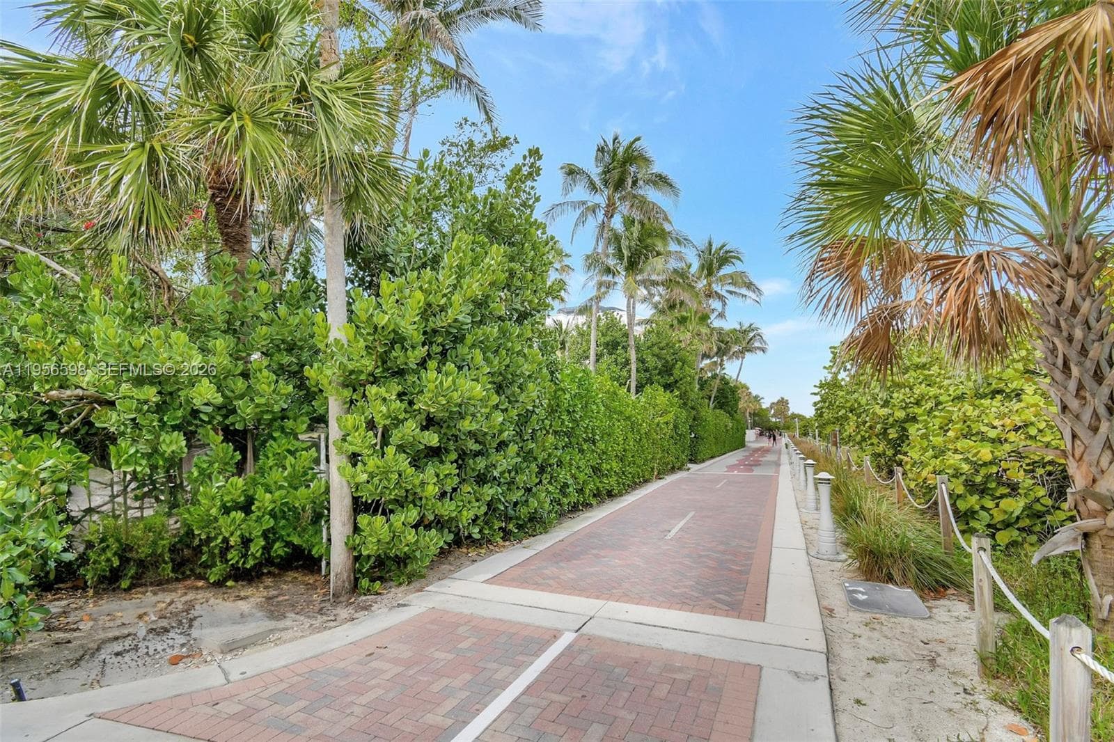 A11956598 — Miami Beach — 51