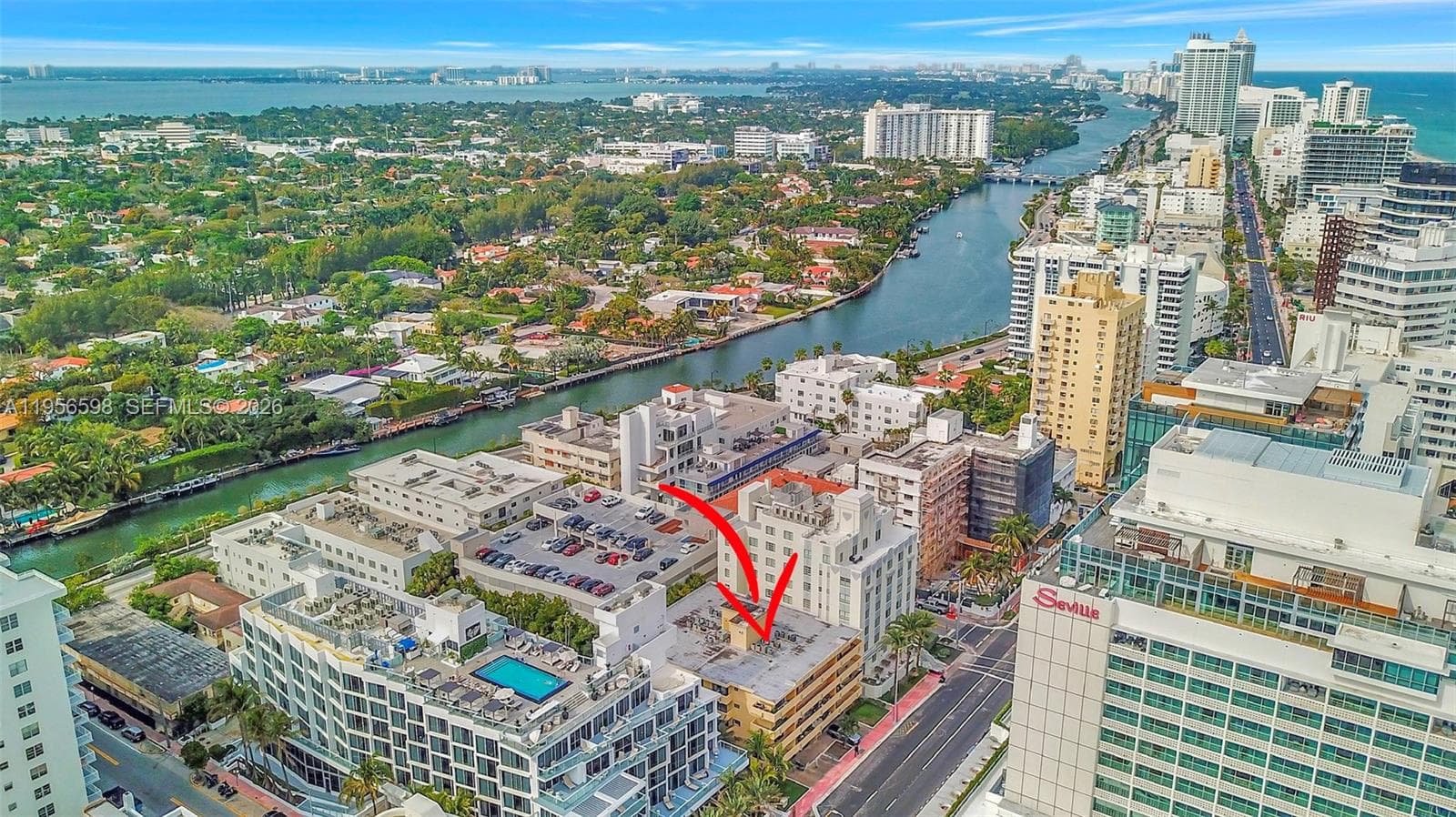 A11956598 — Miami Beach — 44