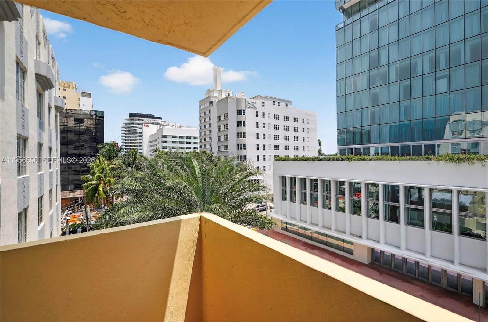 A11956598 — Miami Beach — 8