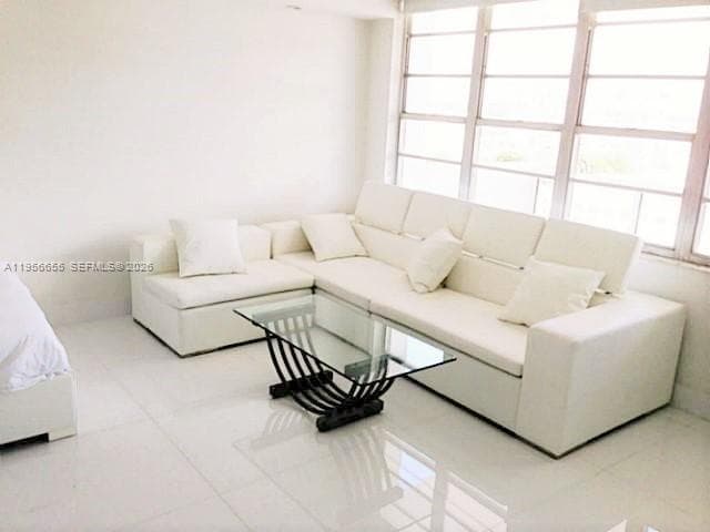 A11956655 — Miami Beach — 6