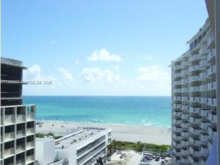 A11956655 — Miami Beach