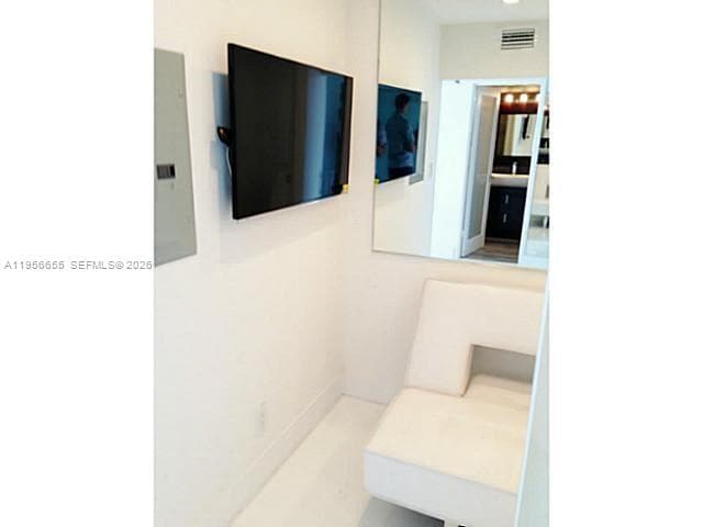 A11956655 — Miami Beach — 20