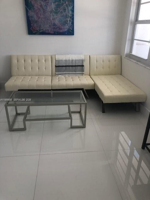 A11956655 — Miami Beach — 4