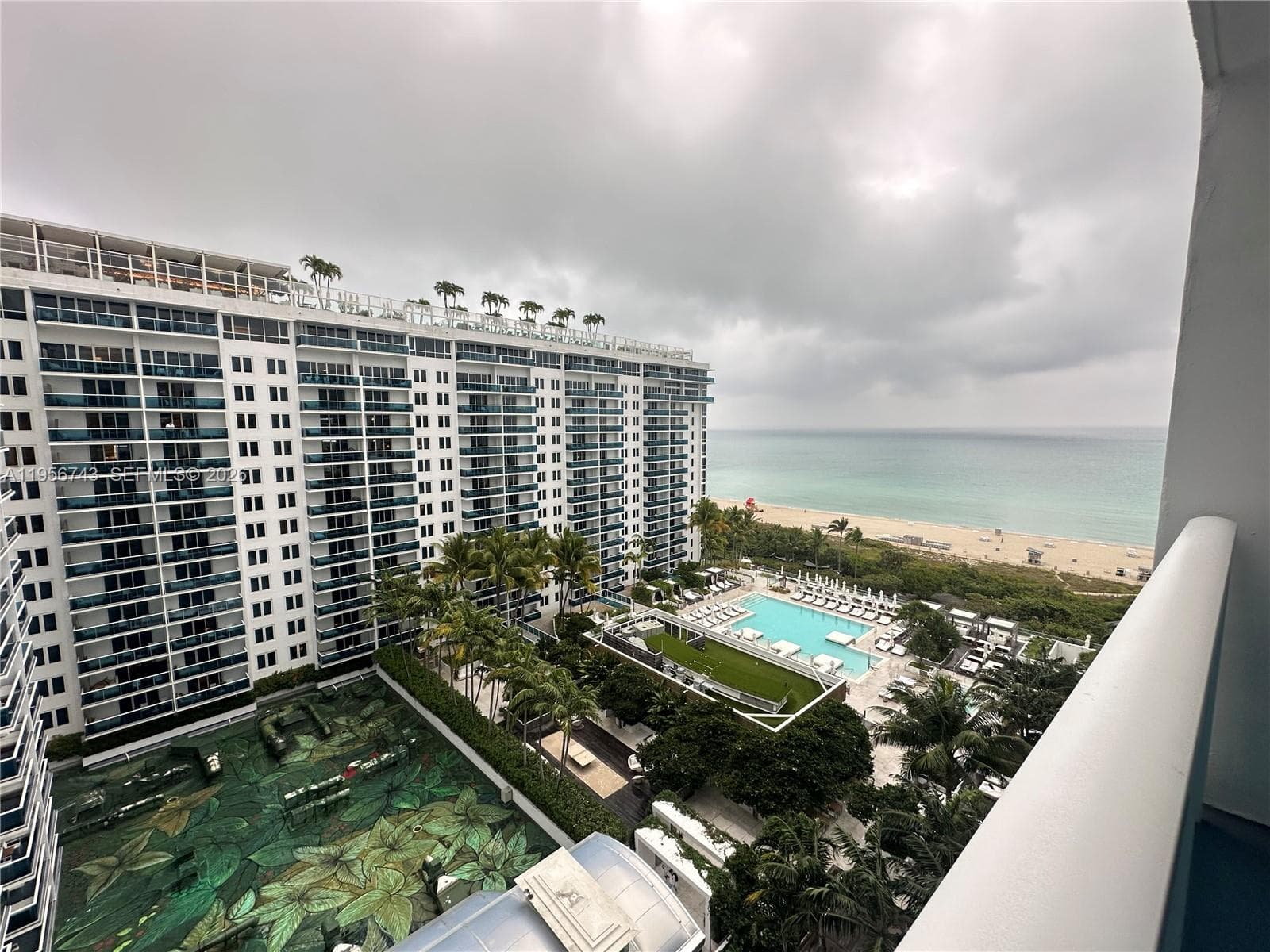 A11956743 — Miami Beach — 14