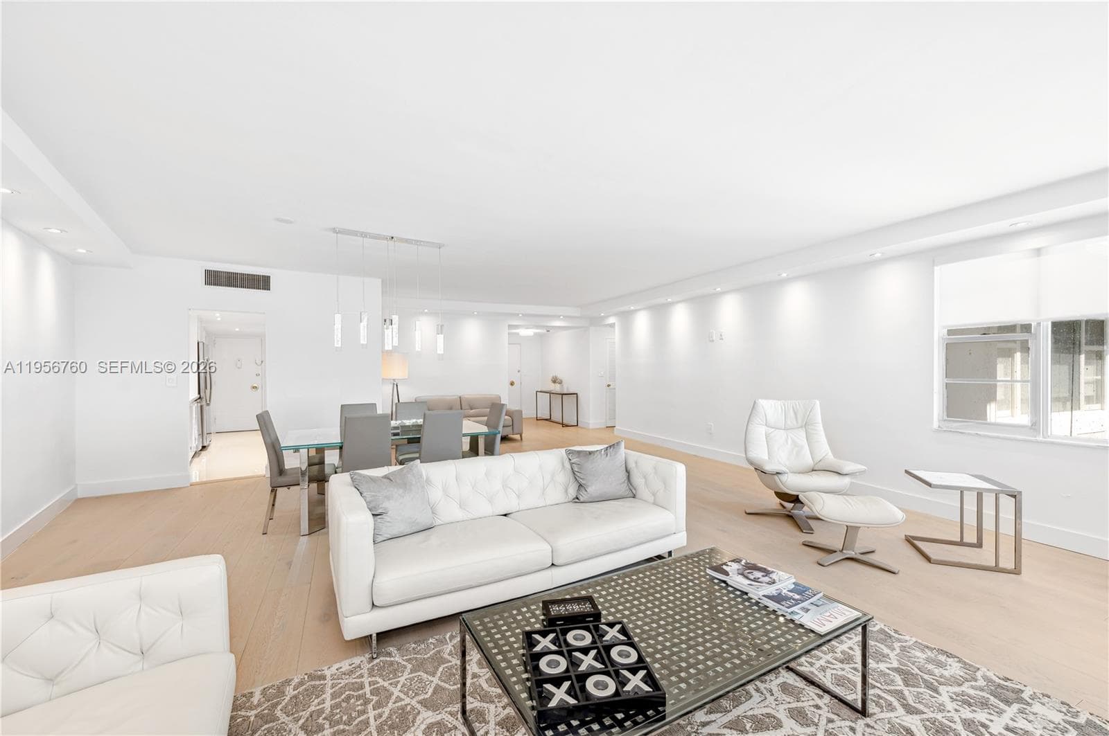 A11956760 — Miami Beach — 11