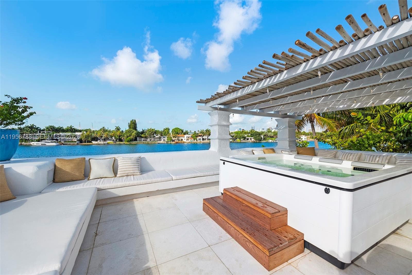 A11956788 — Miami Beach — 6