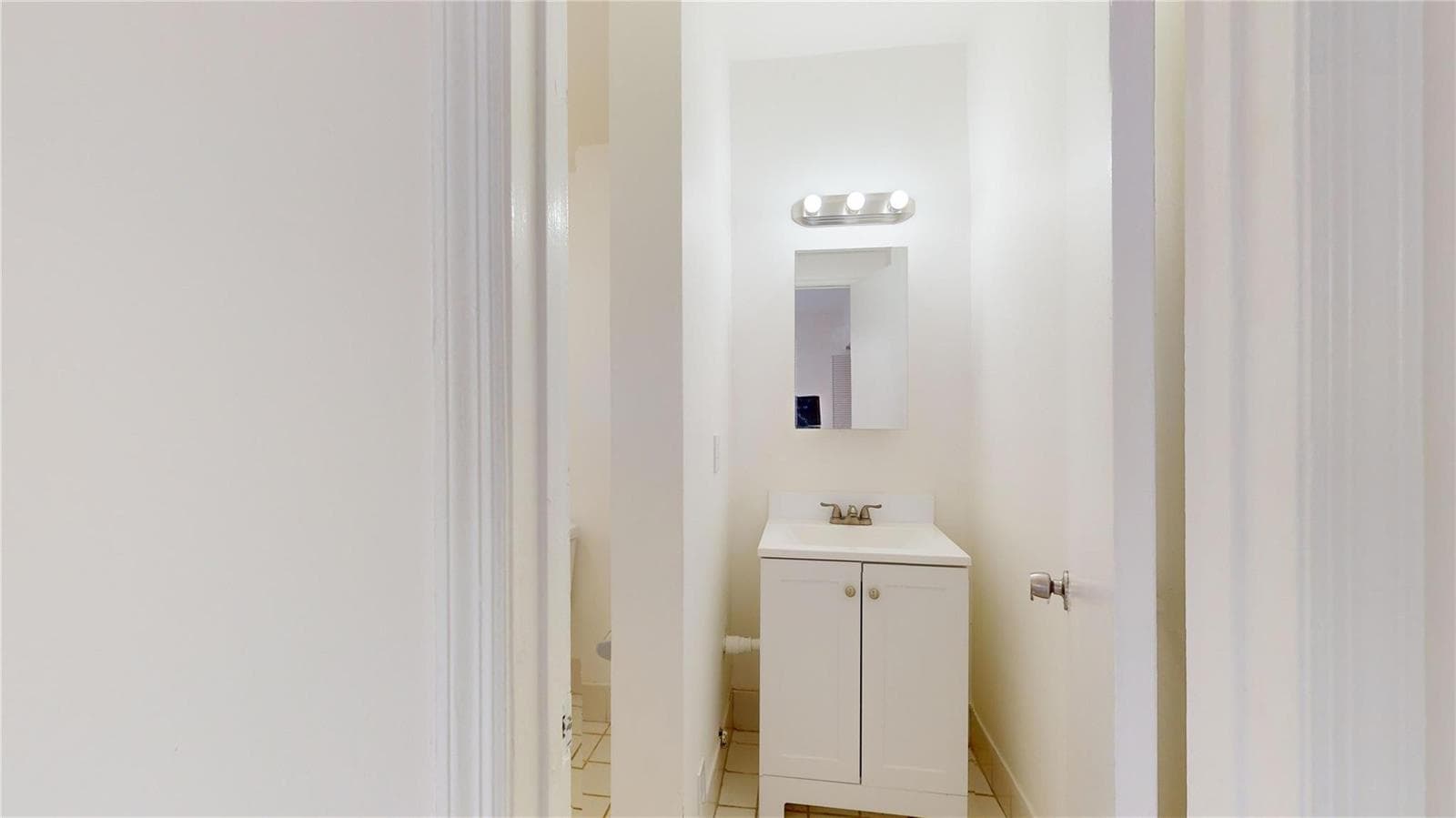 F10546676 — Miami Beach — 7