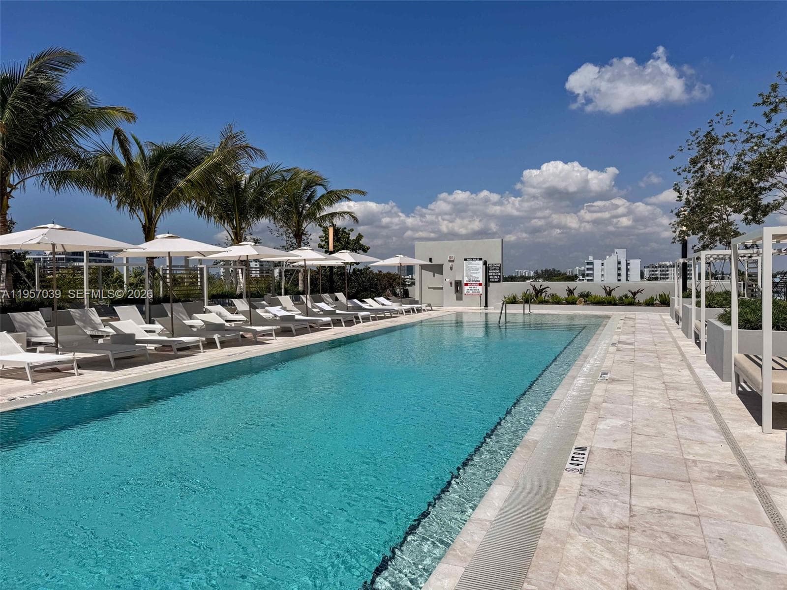 A11957039 — Miami Beach — 27