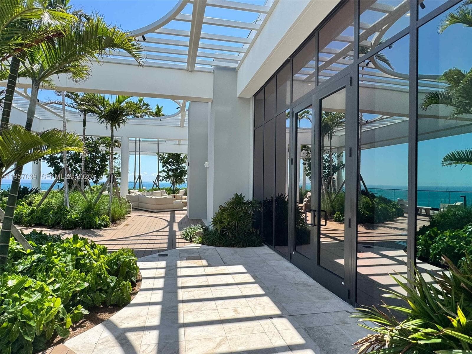 A11957039 — Miami Beach — 28