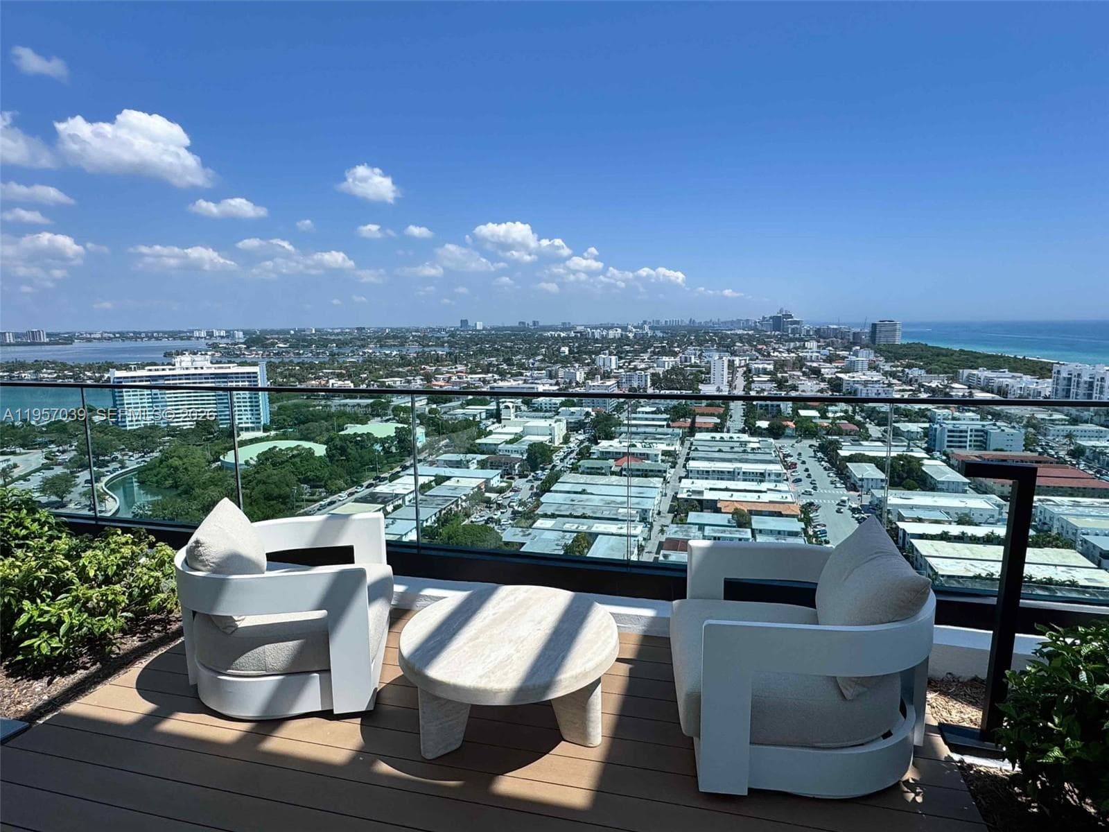 A11957039 — Miami Beach — 20