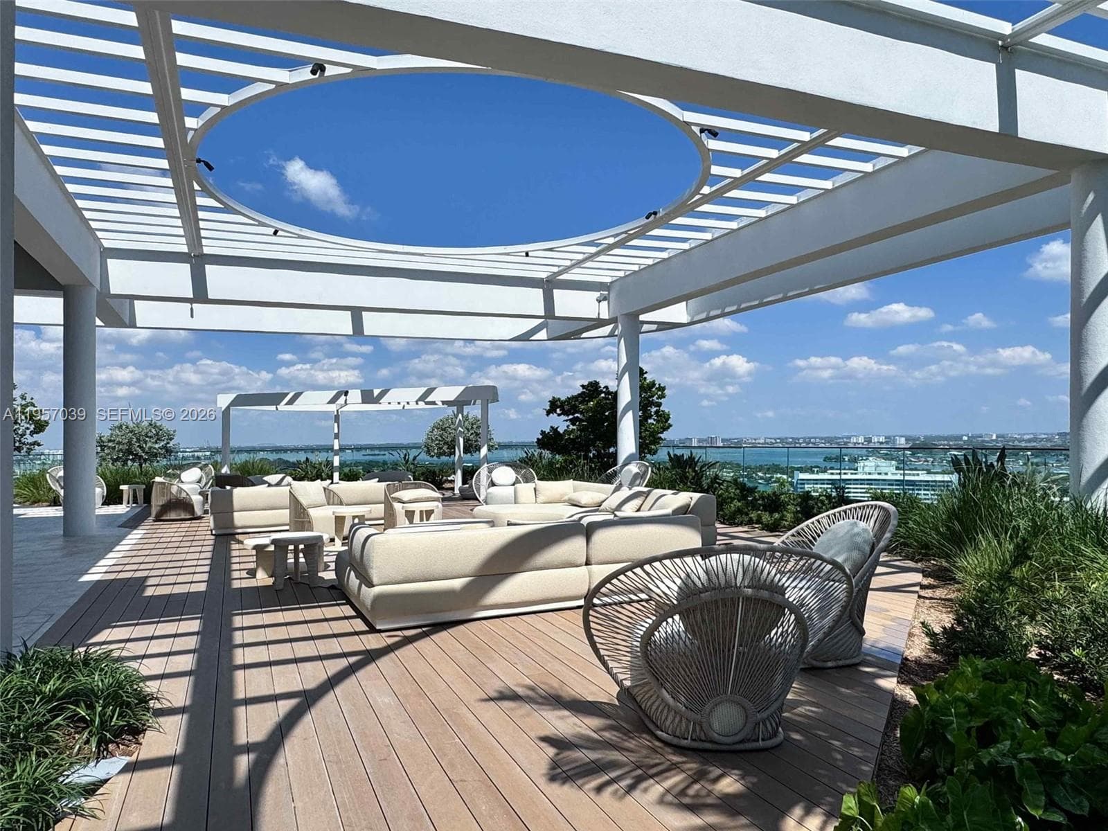 A11957039 — Miami Beach — 21