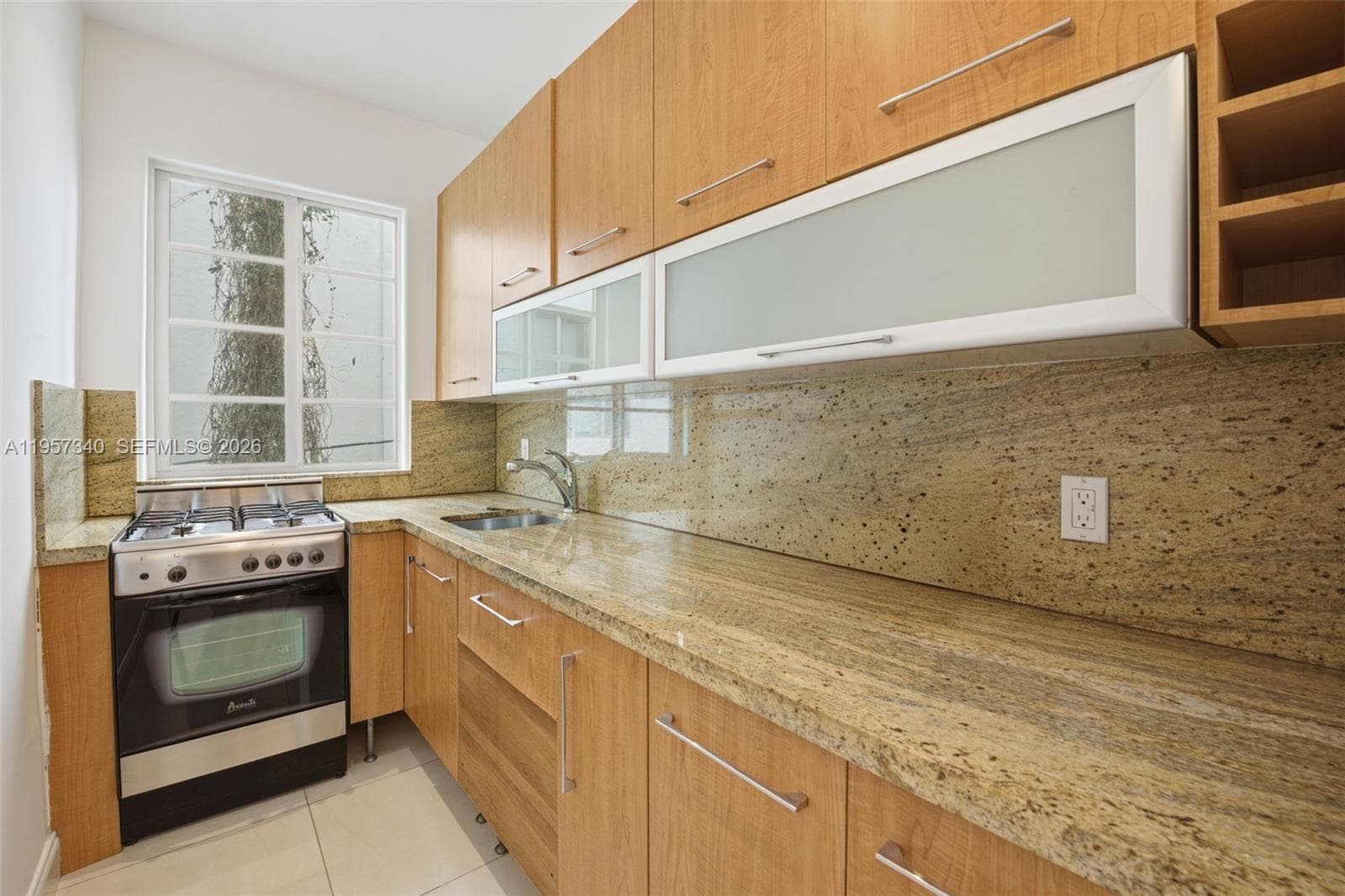 A11957340 — Miami Beach — 3