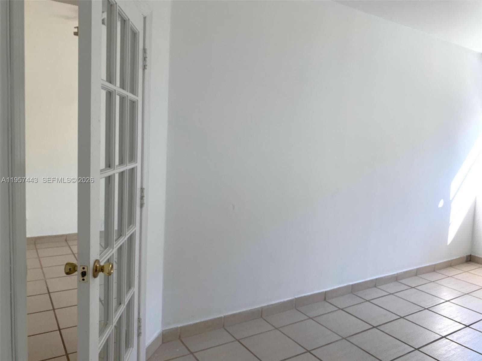 A11957443 — Miami Beach — 9