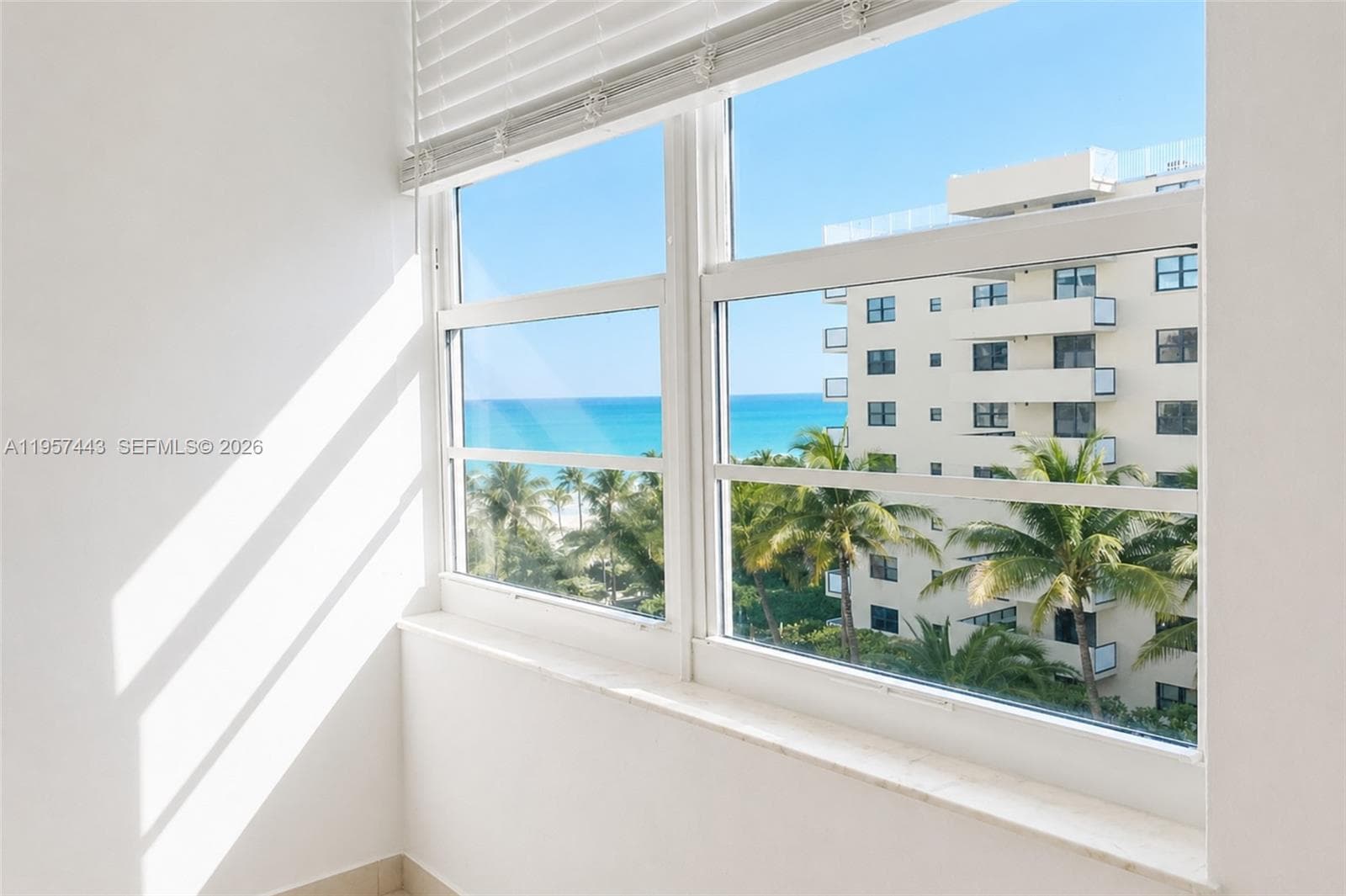 A11957443 — Miami Beach — 8