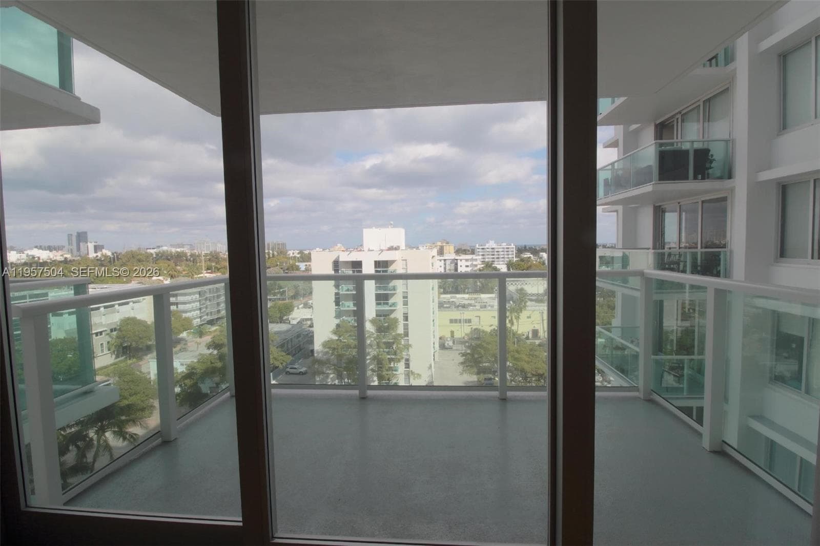 A11957504 — Miami Beach — 6