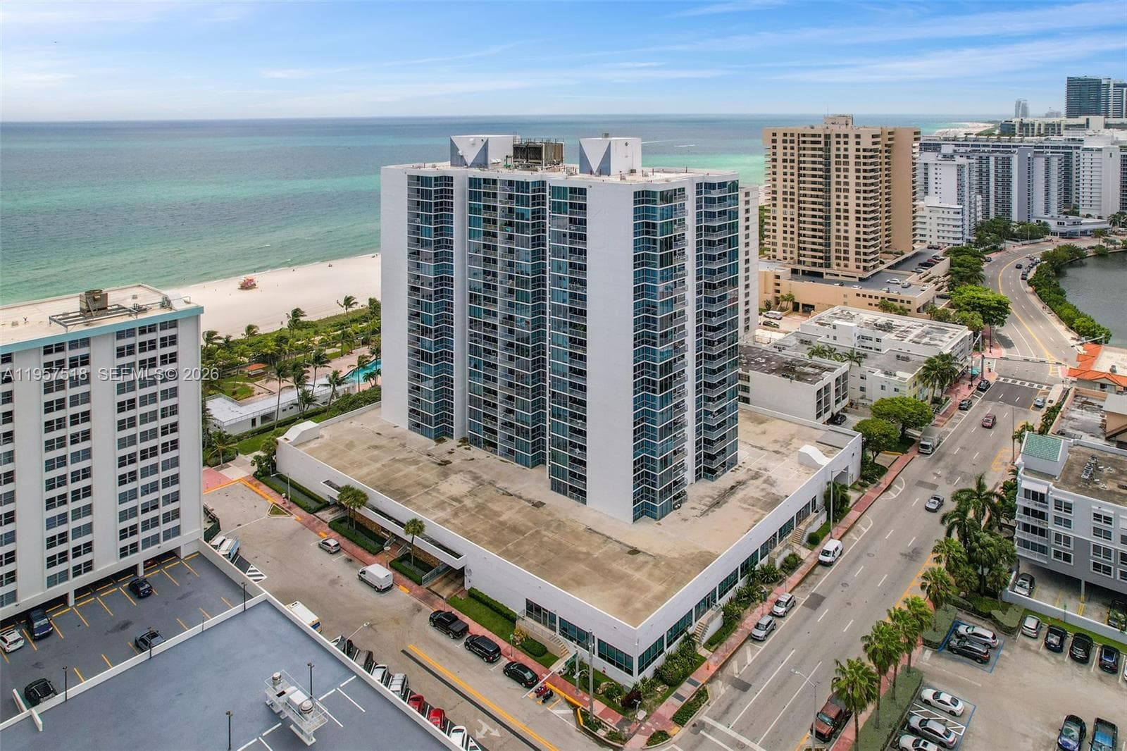 A11957518 — Miami Beach — 42