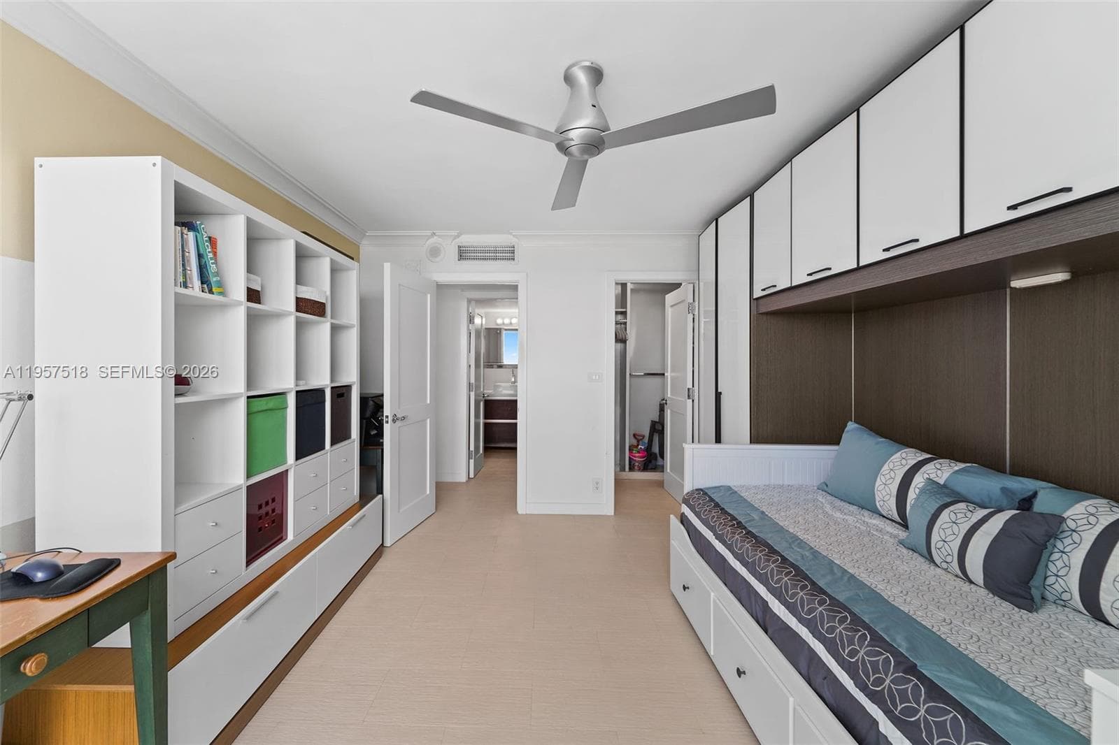 A11957518 — Miami Beach — 9