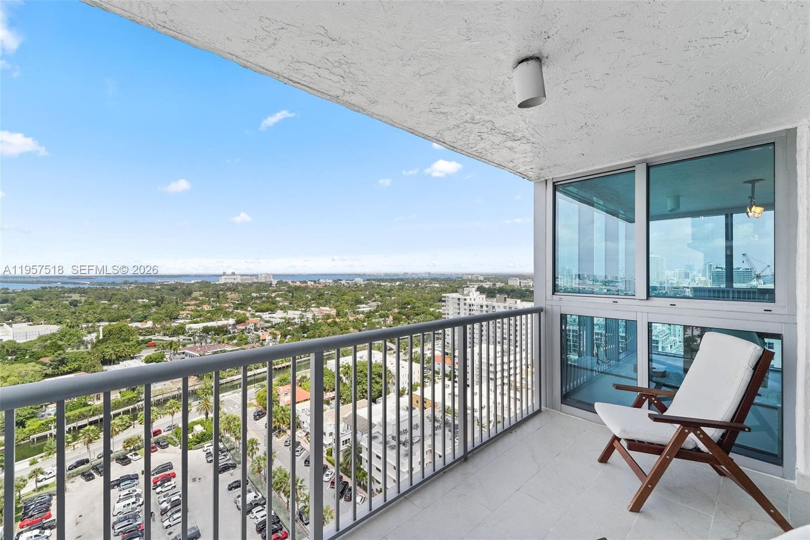 A11957518 — Miami Beach — 38
