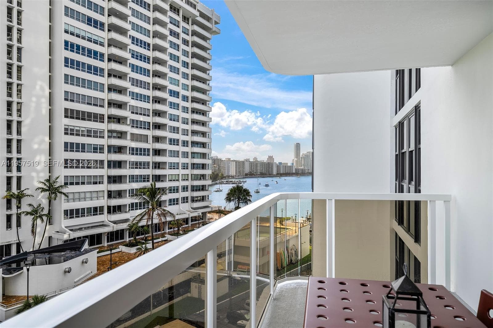 A11957519 — Miami Beach — 13