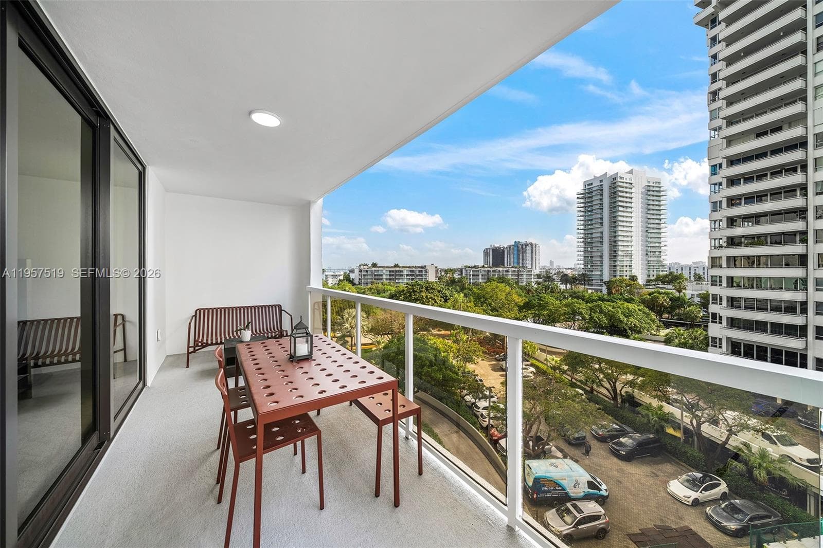 A11957519 — Miami Beach — 14