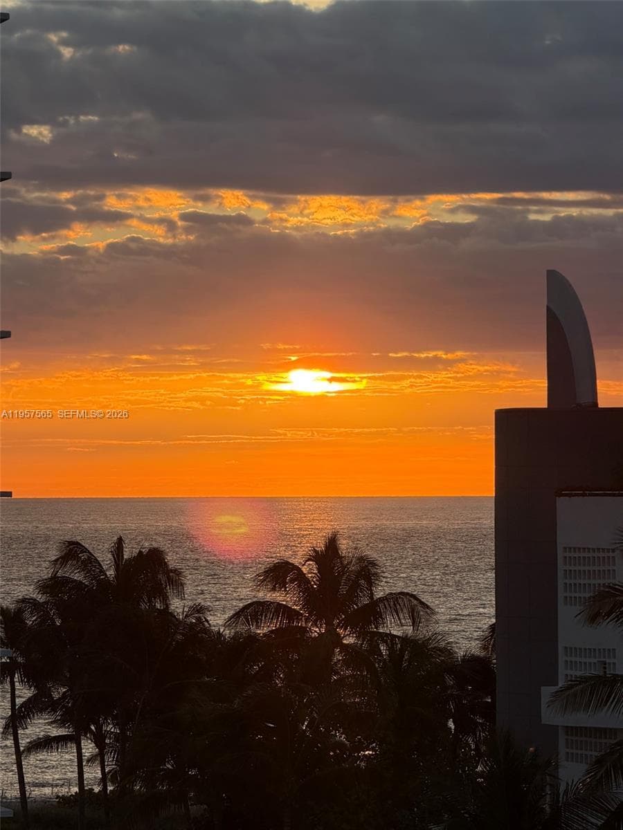 A11957565 — Miami Beach — 17