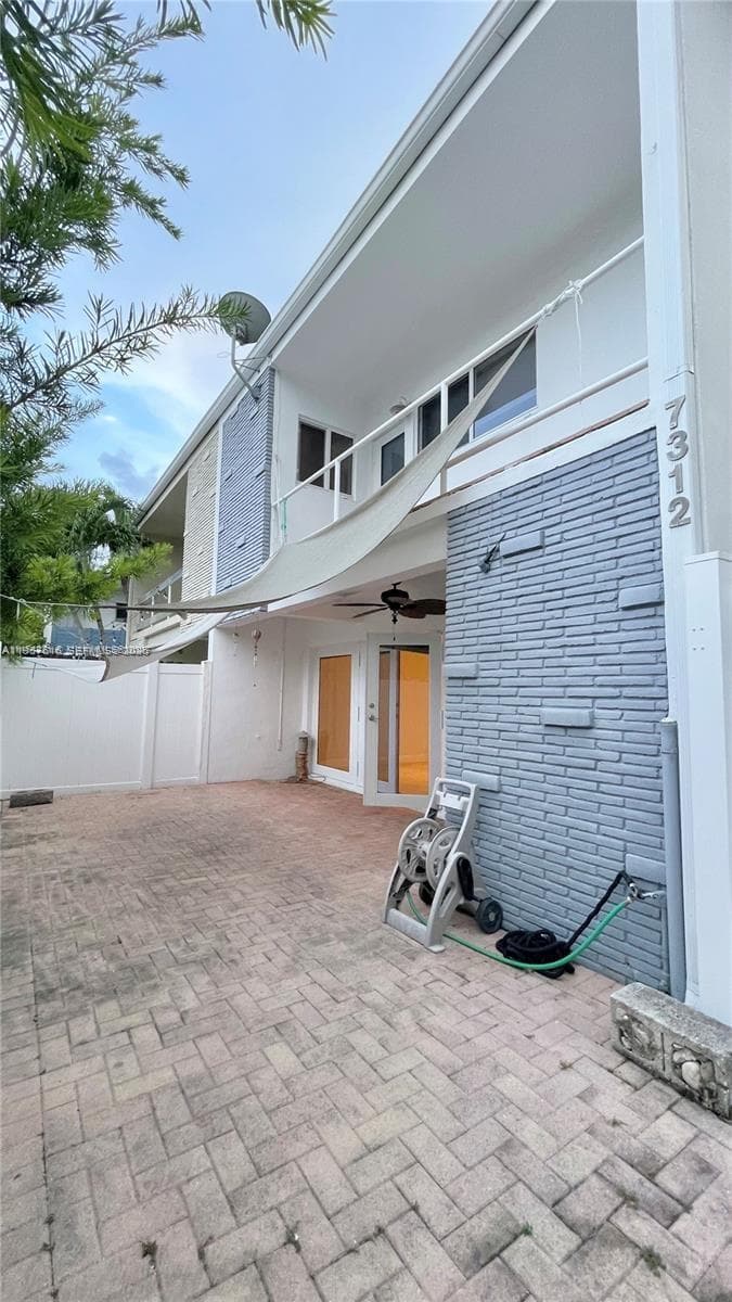 A11957616 — Miami Beach — 42