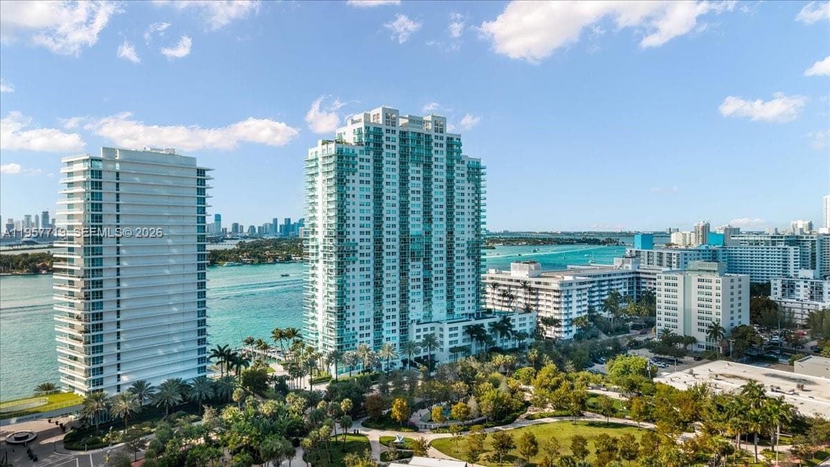 A11957719 — Miami Beach — 2
