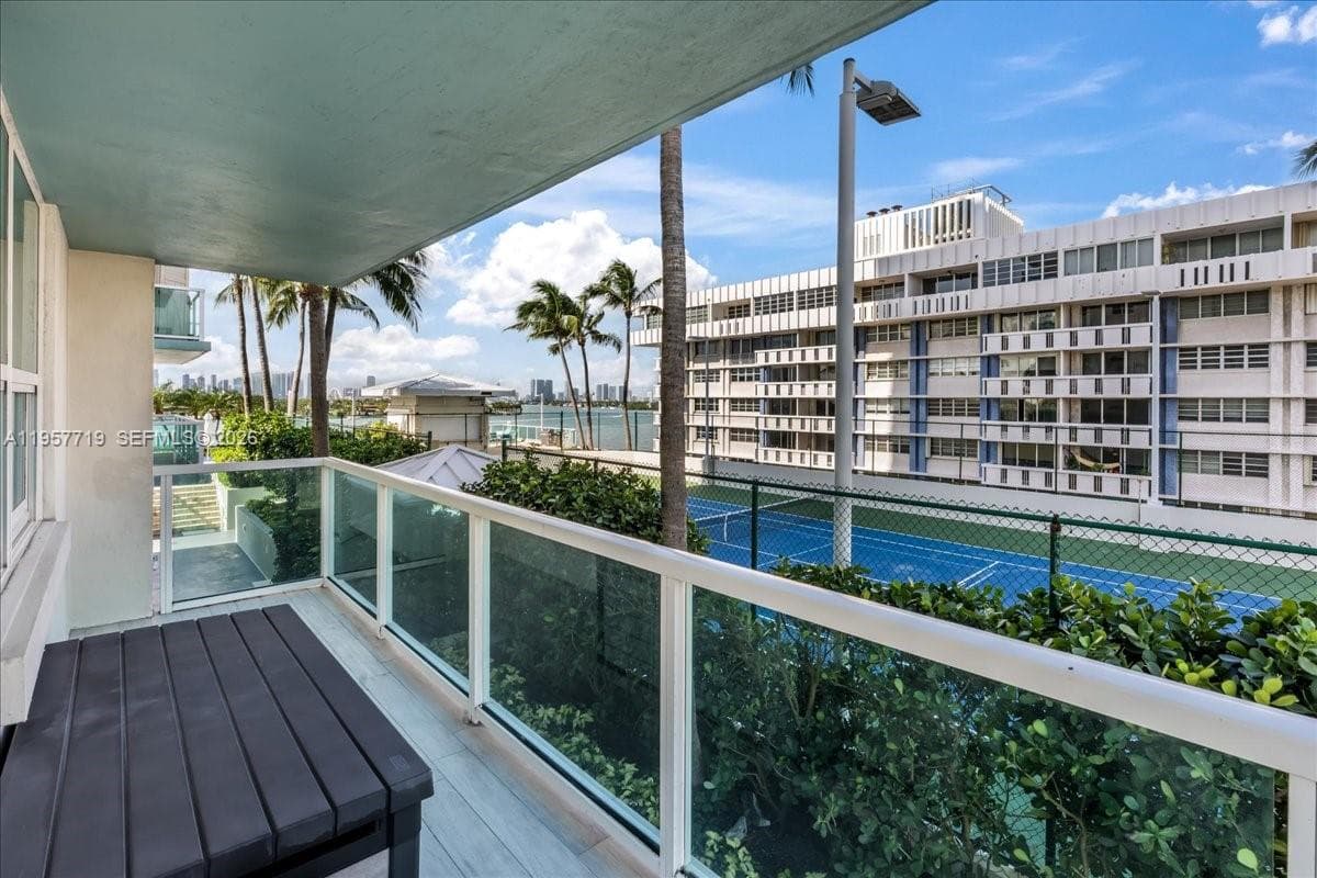 A11957719 — Miami Beach — 26