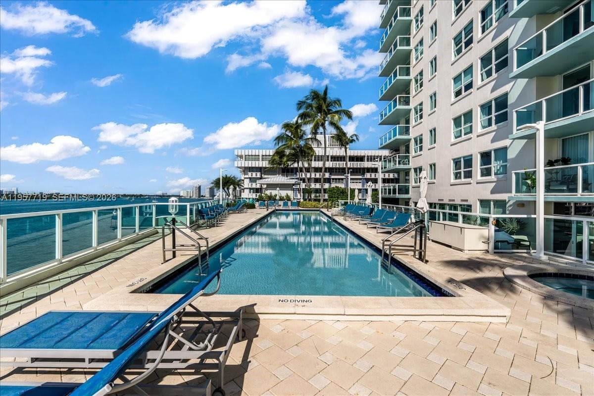 A11957719 — Miami Beach — 29
